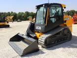 Мини-погрузчик с бортовым поворотом JCB 270 - фото 1